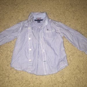 Tommy Hilfiger Shirts & Tops - Tommy Hilfiger button down Tommy Hilfiger Shirts & Tops - Tommy Hilfiger button down